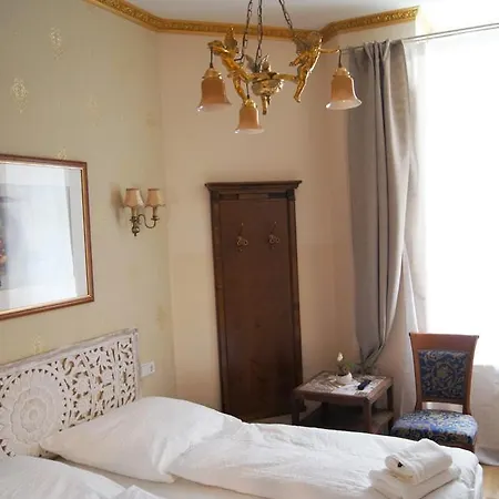 Arbio I Parlamento Near Schonhauser Allee בית הארחה ברלין