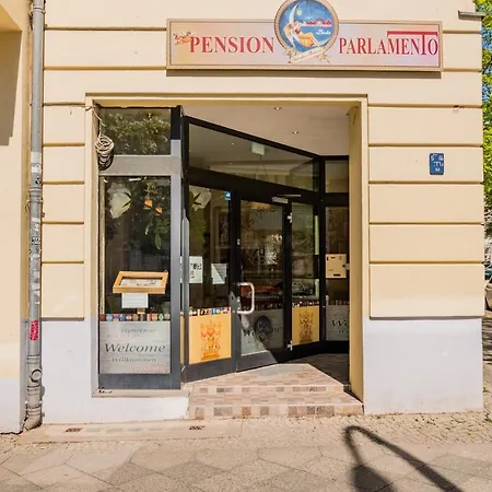 Arbio I Parlamento Near Schonhauser Allee בית הארחה 4*