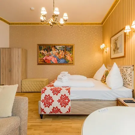 Arbio I Parlamento Near Schonhauser Allee בית הארחה ברלין