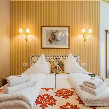 Arbio I Parlamento Near Schonhauser Allee