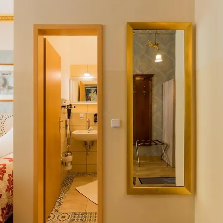 Arbio I Parlamento Near Schonhauser Allee