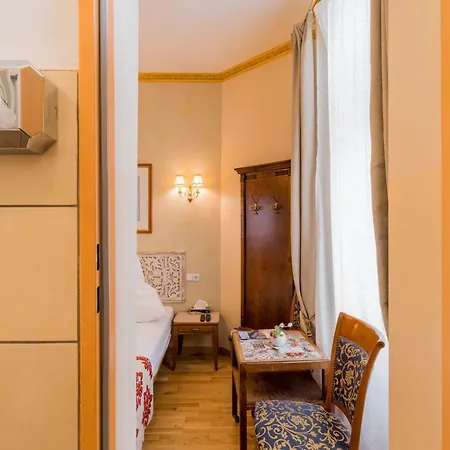 Arbio I Parlamento Near Schonhauser Allee Πανσιόν 4*